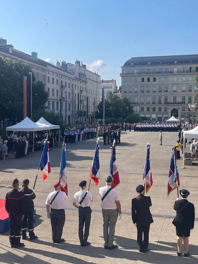 Cérémonie du 14 juillet 2025 place de l’Hôtel de Ville à Saint-Etienne.