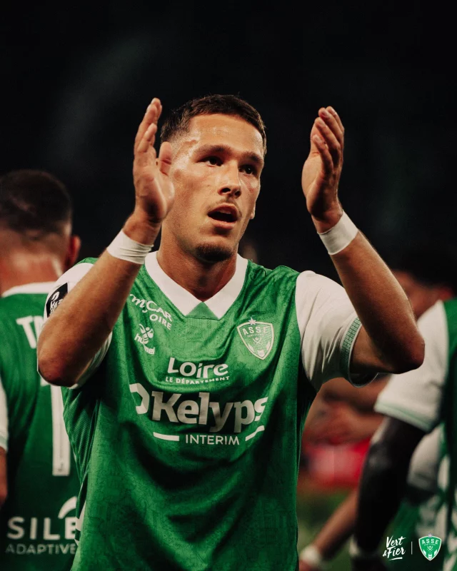 Victoire précieuse, dans la douleur mais amplement méritée des Verts 3 buts à deux face au Stade de Reims !

Doublé de Lucas Stassin et un superbe but d’Igor Miladinovic !

ASSE - Association Sportive de Saint-Etienne